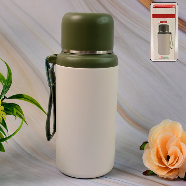 Stainless Steel Mug / Bottle Vacuum Insulated Cup With Handle, Small Cup & Straw (650 ML)